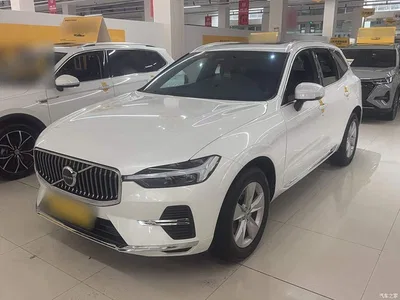 2022 Volvo XC60 B5 AWD R-Design, фото 2, лот 10367907