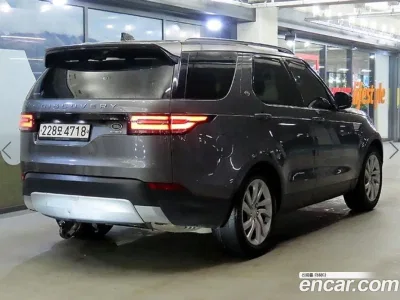 2017 Land Rover Discovery 3.0 TD6 HSE, фото 4, лот 10225276