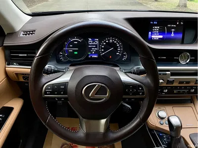 2015 Lexus ES 300h Comfort Edition, фото 4, лот 10318803