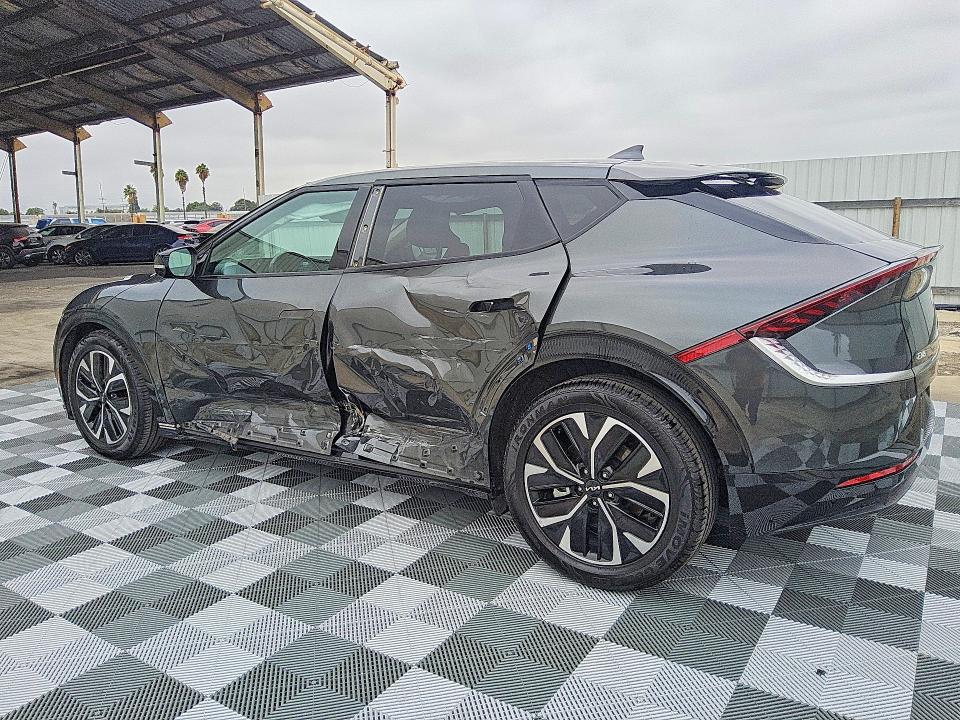 2023 KIA EV6 WIND, фото 2, лот 11051172