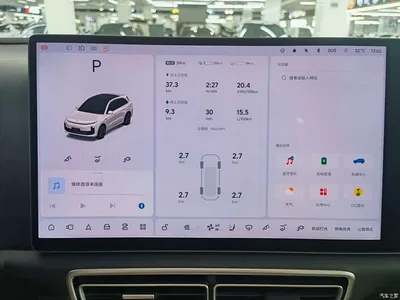 2025 Li Auto L6 Max Smart Renewal Edition, фото 4, лот 10895122