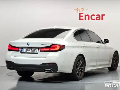 2023 BMW 5-Series 520i M Sport, фото 2, лот 10527118