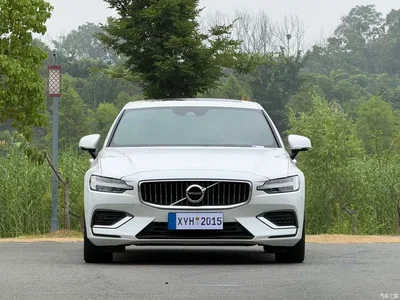 2021 Volvo S60 T4 Smart Elite Luxury, фото 2, лот 10366075