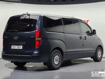 2017 Hyundai Starex 5-Seater VAN, фото 2, лот 10817925