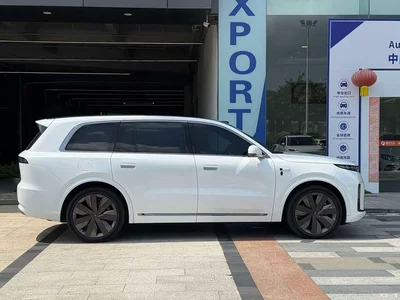 2026 Li Auto Li Xiang L9 Base Model, фото 4, лот 11522025