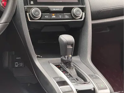 2016 Honda Civic 220TURBO CVT Luxury Edition, фото 4, лот 10418755