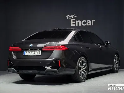 2026 BMW 5-Series 523d xDrive M Sport, фото 2, лот 10160978