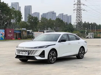 2025 Changan Eado Model Year Facelift 1.5T 500Bar Premium Edition, фото 1, лот 11174544