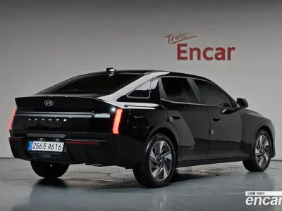 2027 Hyundai AVANTE 2.0, фото 1, лот 11504319