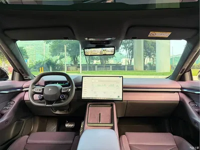 2025 XPeng P7 702km Long Range Edition, фото 4, лот 11243498