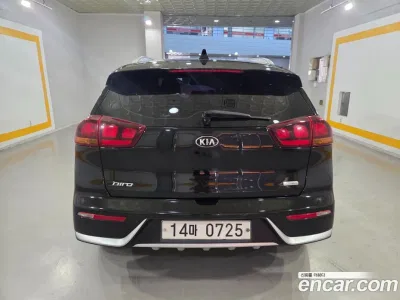 2017 Kia Niro Luxury, фото 3, лот 10078078