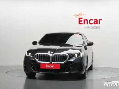 2024 BMW 5-Series 520i M Sport, фото 2, лот 10203902