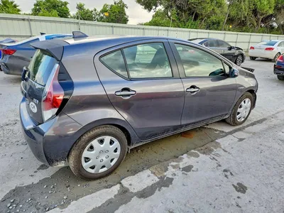 2015 TOYOTA PRIUS C ONE, фото 3, лот 10548497