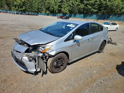2013 TOYOTA PRIUS TWO, фото 1, лот 10538221