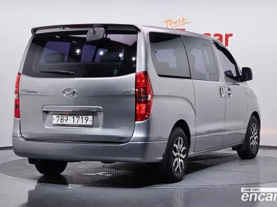 2014 Hyundai Starex 12-Seater Wagon, фото 1, лот 10192069