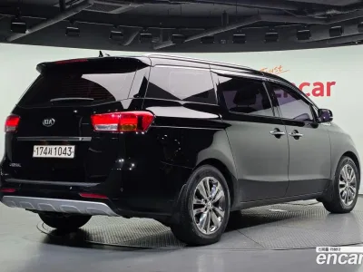 2018 Kia Canival 9-Seater Noblesse Special, фото 2, лот 11084857