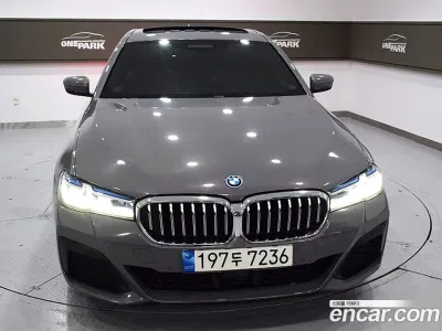2022 BMW 5-Series 530e M Sport, фото 2, лот 10214717