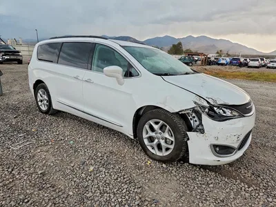 2017 CHRYSLER PACIFICA TOURING L, фото 4, лот 10867979