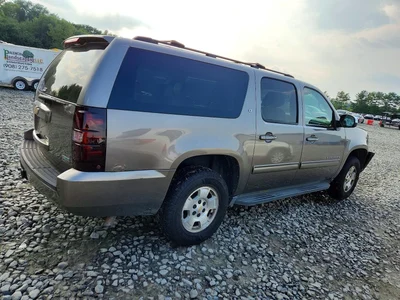 2011 CHEVROLET SUBURBAN K1500 LT, фото 3, лот 10710264