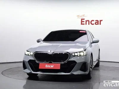 2026 BMW 5-Series 520i Special Edition, фото 2, лот 10191917