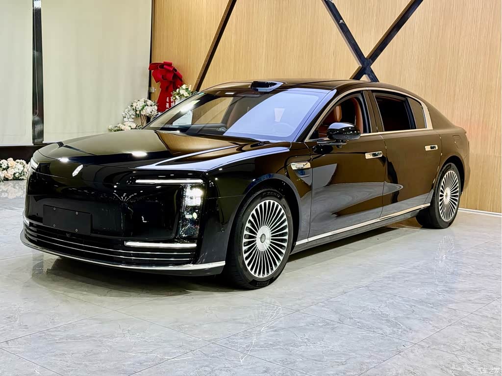 2025 Zunjie S800 Model Extended Range Starlight Executive Edition 4-seater, фото 1, лот 10807971