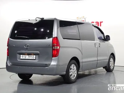 2014 Hyundai Starex 3-Seater VAN, фото 1, лот 10192765