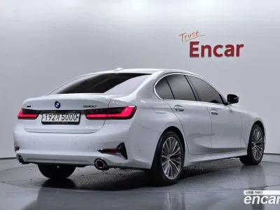 2021 BMW 3-Series 320d Luxury, фото 1, лот 10050399
