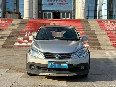2013 Venucia R50X 1.6L Automatic, фото 2, лот 11168617