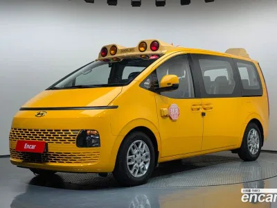 2022 Hyundai Staria L3.5 Kinder Safety Car, фото 1, лот 10230625