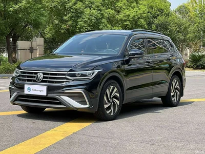 2022 Volkswagen Tiguan L 330TSI Automatic 2WD Comfort Edition, фото 2, лот 11006976