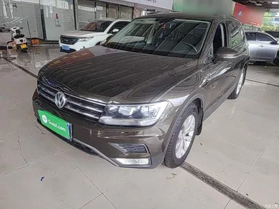 2018 Volkswagen Tiguan L 330TSI Automatic 2WD Trend Edition, фото 1, лот 10462471