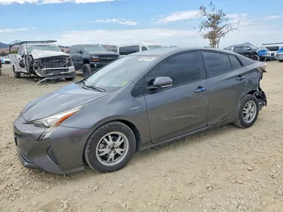 2016 TOYOTA PRIUS THREE, фото 1, лот 10523535