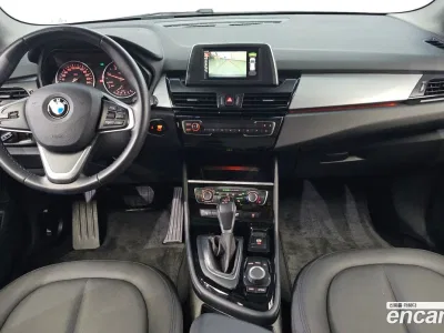 2017 BMW 2-Series Joy, фото 1, лот 10035916