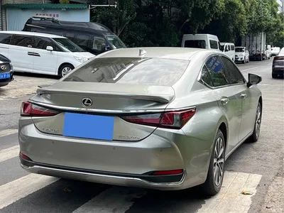 2023 Lexus ES 200 Excellence Edition, фото 2, лот 10401711