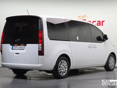2022 Hyundai Staria Tourer 11-Seater, фото 2, лот 10228151