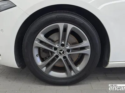 2020 Mercedes-Benz A-Class A220 Sedan, фото 4, лот 10037195