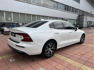2023 Volvo S60 B4 Smart Comfort Luxury Edition, фото 4, лот 10363444