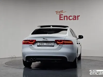 2018 Jaguar XE 20d Prestige, фото 4, лот 10117447