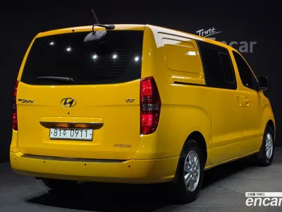2019 Hyundai Starex Van 5-Seater, фото 1, лот 10192546