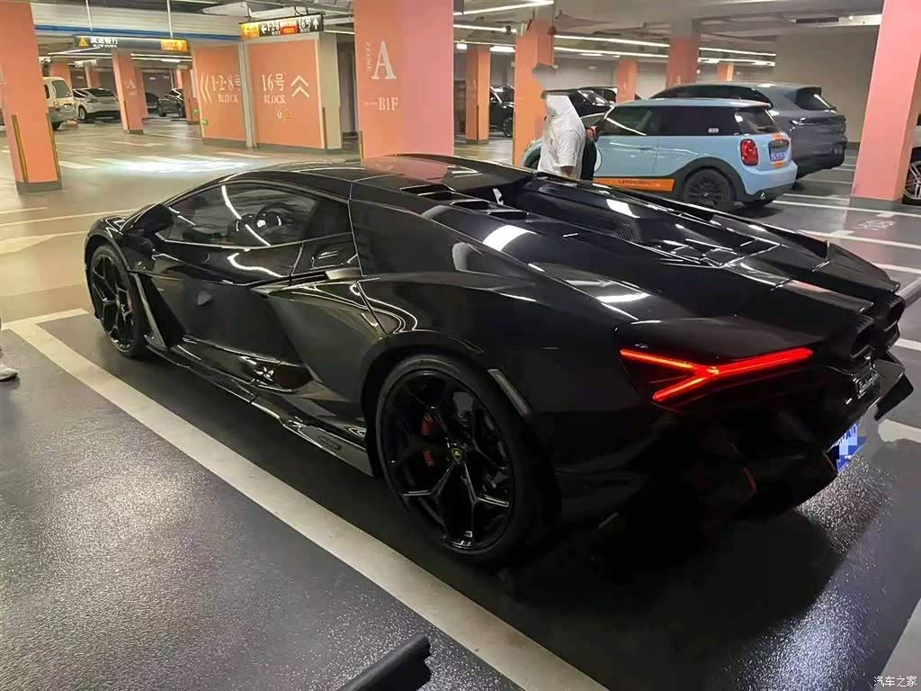 2023 Lamborghini Revuelto 6.5L PHEV Standard, фото 2, лот 10308750