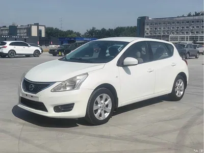 2014 Nissan Tiida 1.6L CVT Comfort, фото 1, лот 10394158