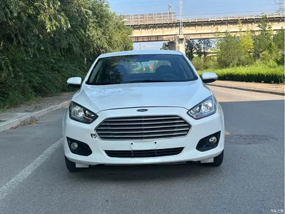 2015 Ford Escort 1.5L Automatic Comfort, фото 2, лот 10672167