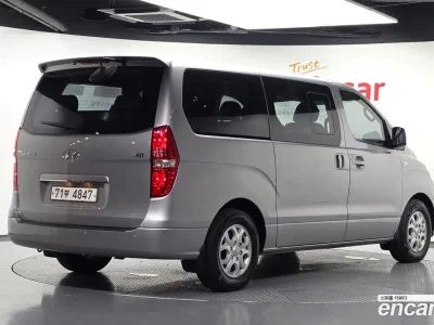 2016 Hyundai Starex 11-Seater Wagon, фото 2, лот 11526211