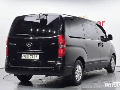 2017 Hyundai Starex 5-Seater VAN, фото 2, лот 10187707