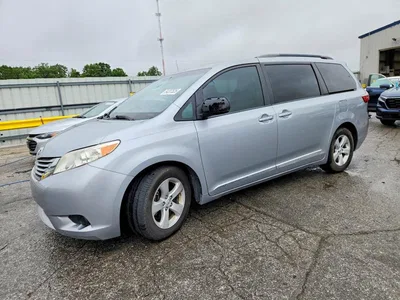 2015 TOYOTA SIENNA LE, фото 1, лот 10555892