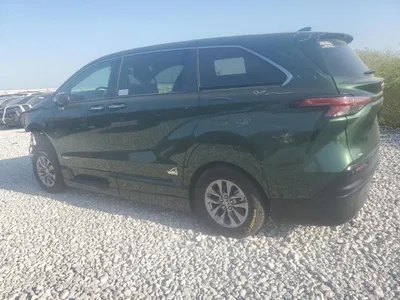 2021 TOYOTA SIENNA XLE, фото 2, лот 10557975