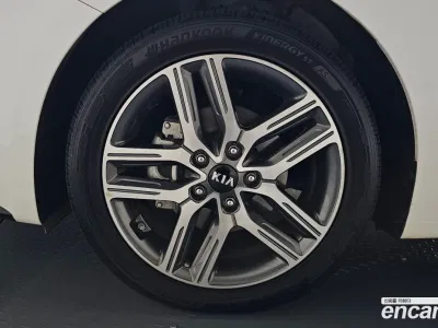 2020 Kia K3 Luxury, фото 4, лот 10207097