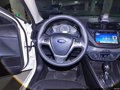 2017 Ford Escort Happiness Edition 1.5L Automatic Fashion Style, фото 3, лот 10282653