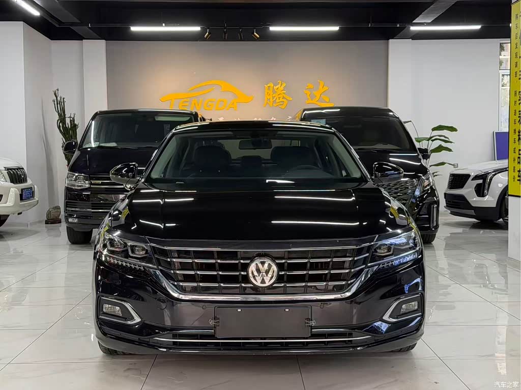 2019 Volkswagen Passat 330TSI Luxury Edition China VI, фото 2, лот 11219201