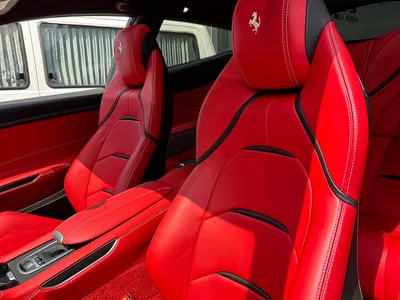 2017 Ferrari GTC4Lusso 3.9T V8, фото 2, лот 11223069